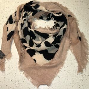 Leopard/Cheetah Print Blush Scarf